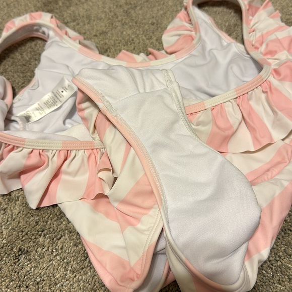 Ruffle Sleeve One Piece Swimsuit (S) - Picture 5 of 5